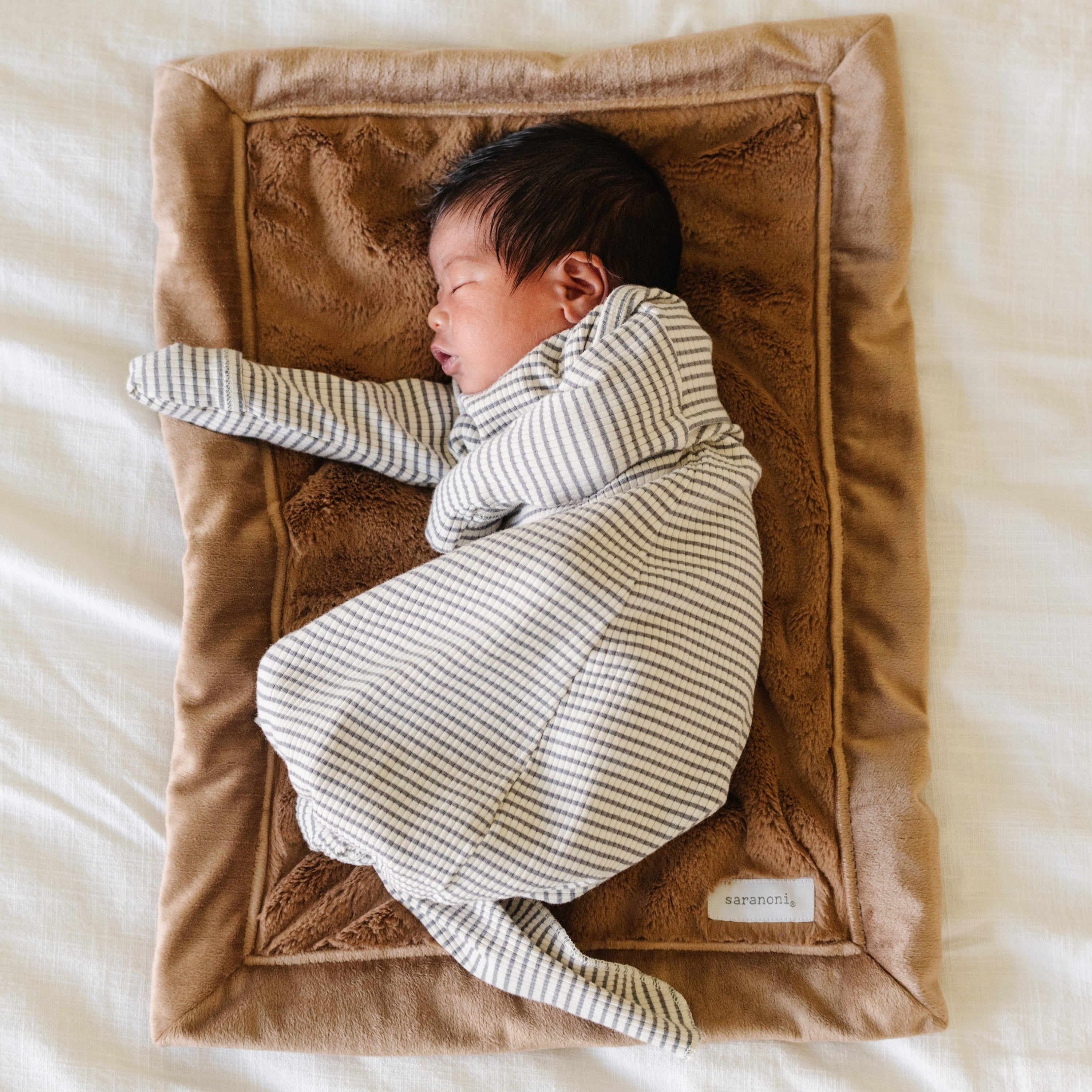 LUSH MINI BLANKETS