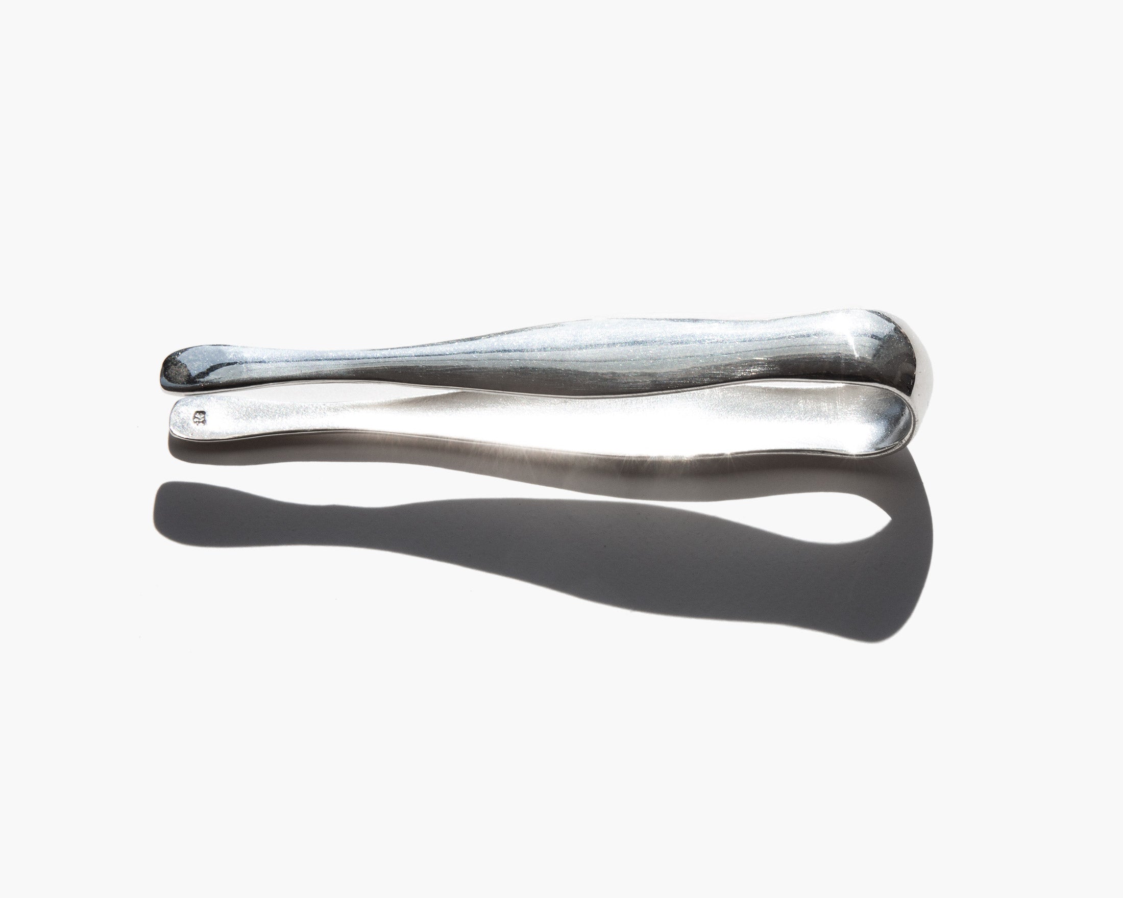 Oudine Tweezers _Handcrafted Luxury, Made by Master Artisans — For Your Most Personal Ritual