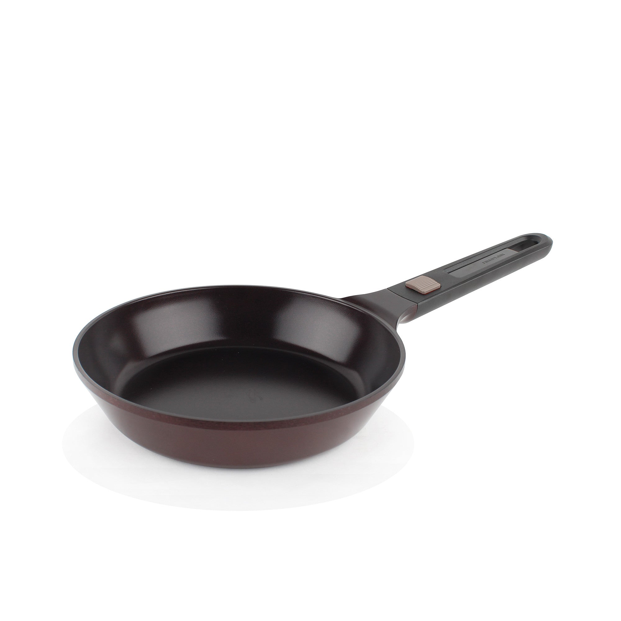 52804-mypan-frypan-redruby-02.jpg