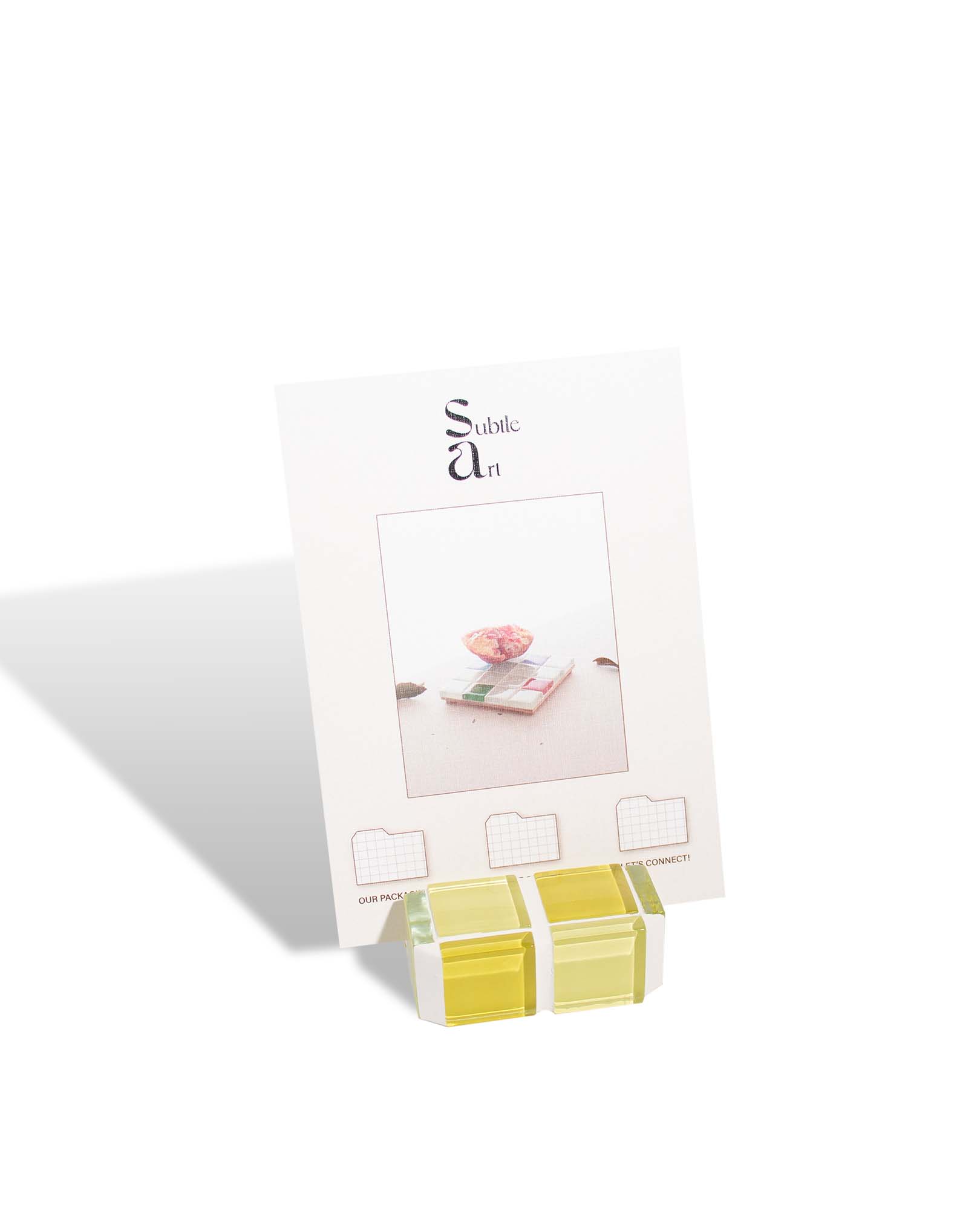 MINI PICTURE STAND - Banana Frosting