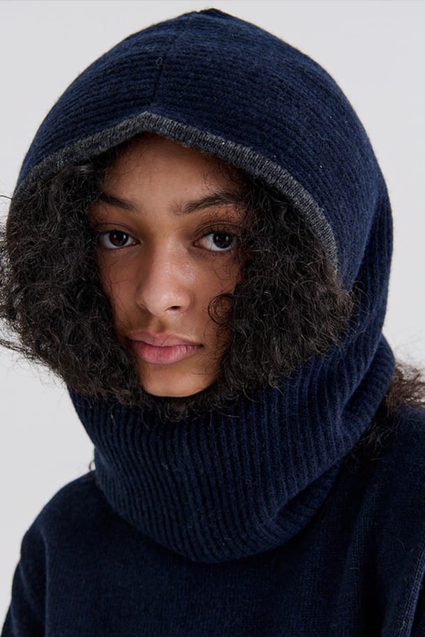 Plushmere HOOD MUFFLER 5 (NAVY)_FW2025