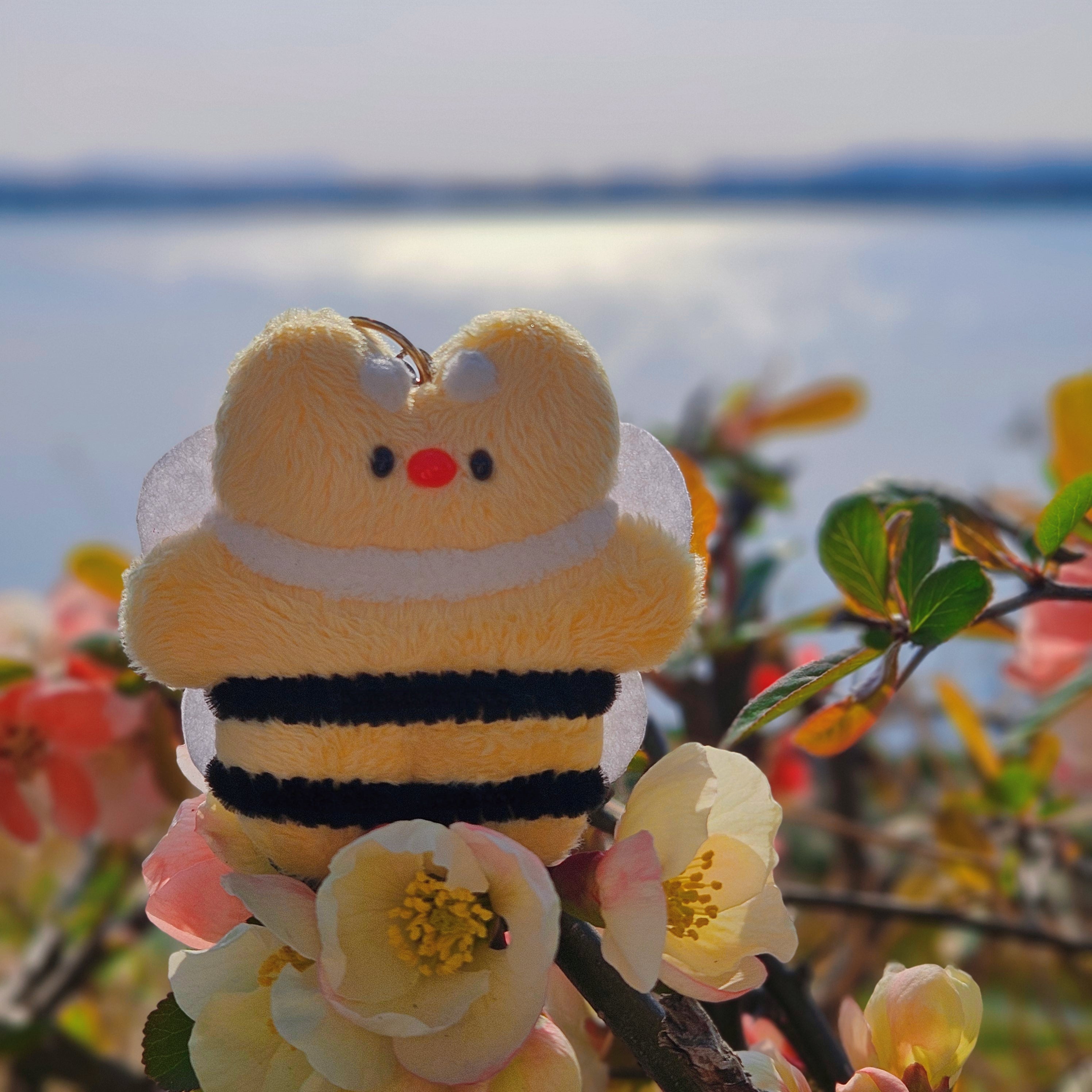 Honeybee's Nest