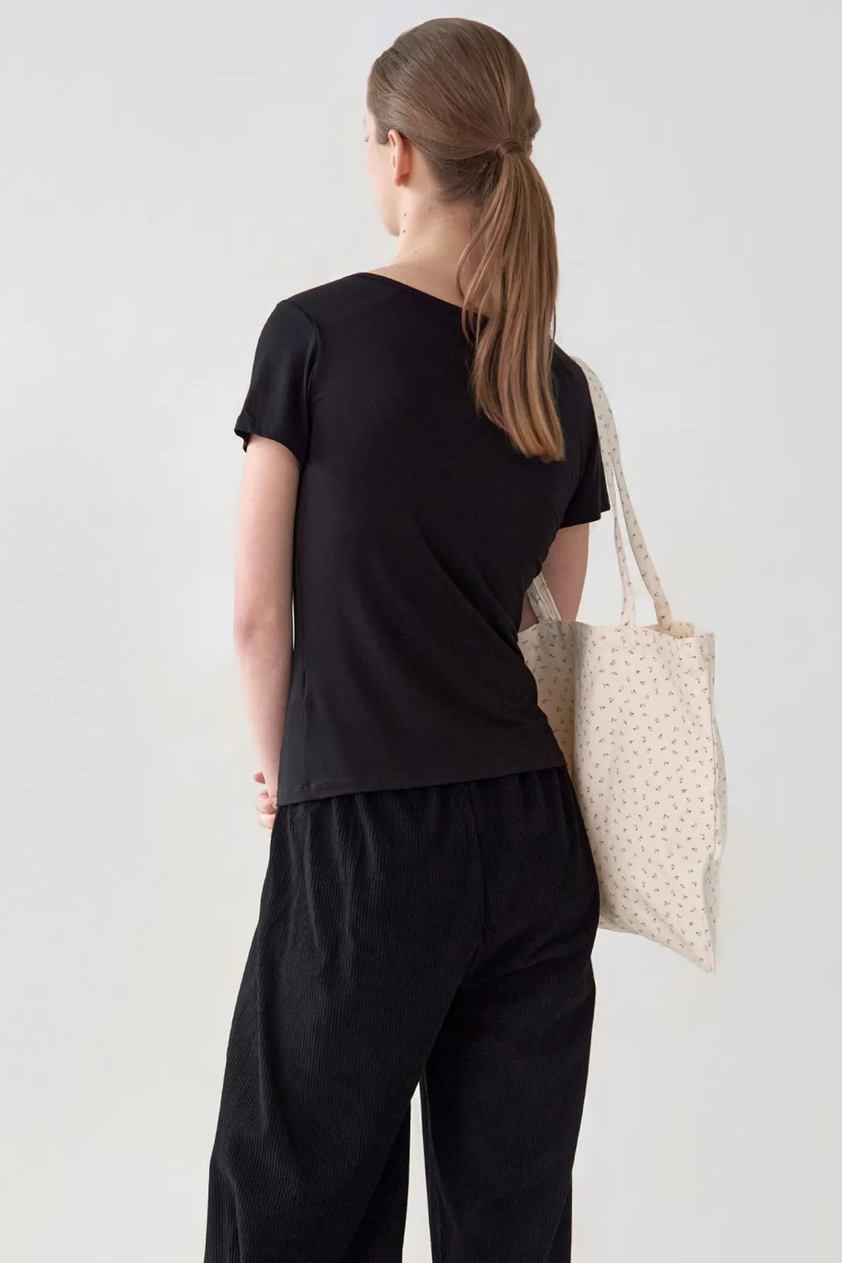 Cap-built modal inner short sleeve t-shirt