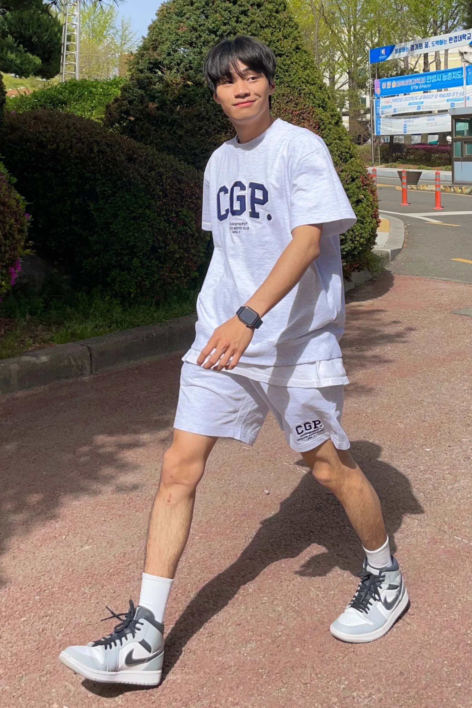 Cgp Arch Logo Short Sleeve Crewneck