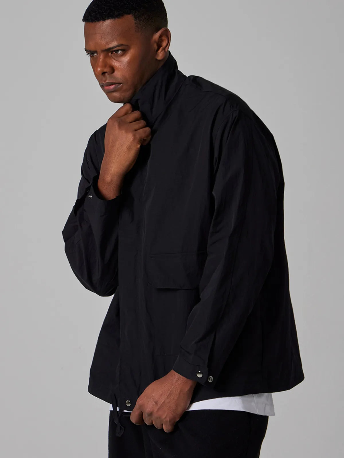 Essential Nylon Standneck Wind Jacket