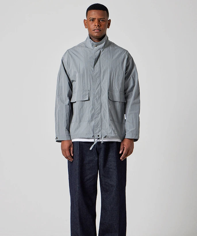 Essential Nylon Standneck Wind Jacket