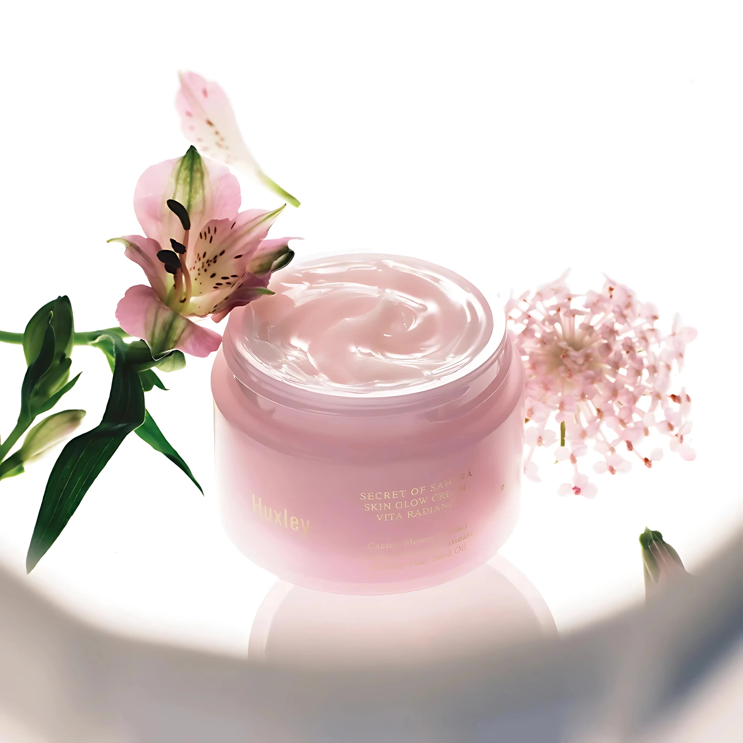 Huxley_skin_glow_cream_vita_radiance_50ml_main_img-01.webp