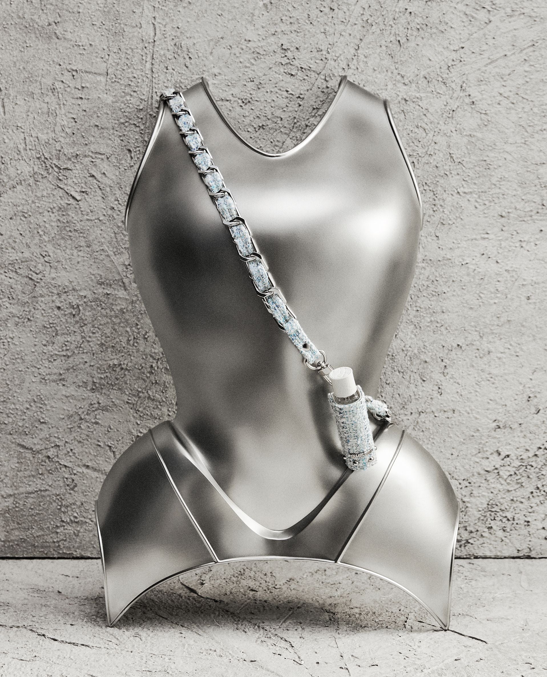 TAMBURINS CHAIN WEAR PERFUME BLUE