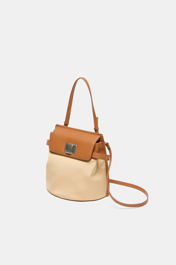 COURONNE Facade Noa Cross 23 Nylon (camel)