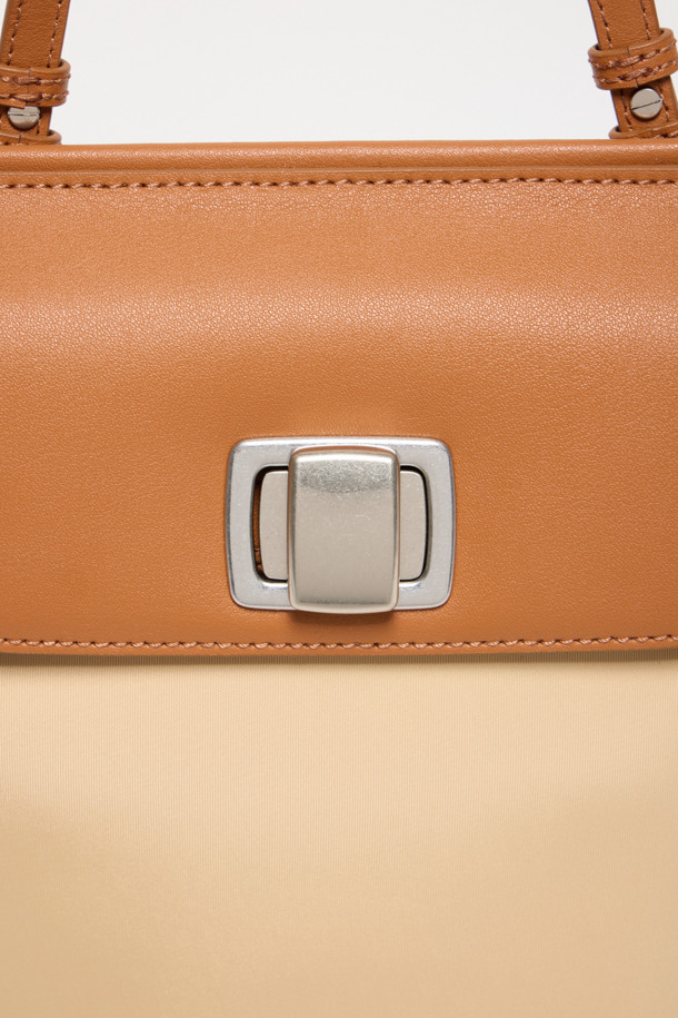 COURONNE Facade Noa Cross 23 Nylon (camel)