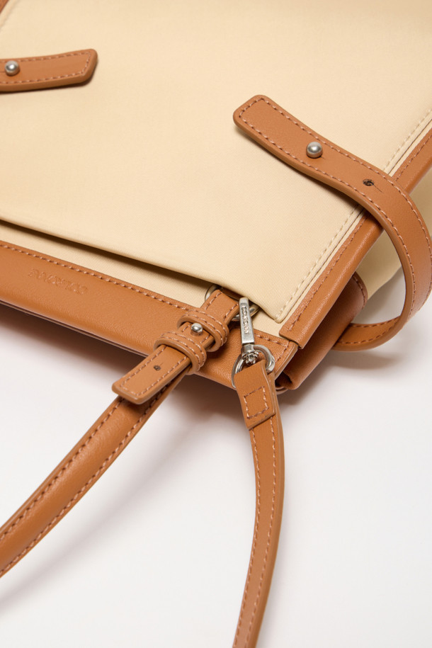 COURONNE Facade Noa Cross 23 Nylon (camel)