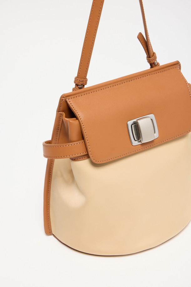 COURONNE Facade Noa Cross 23 Nylon (camel)