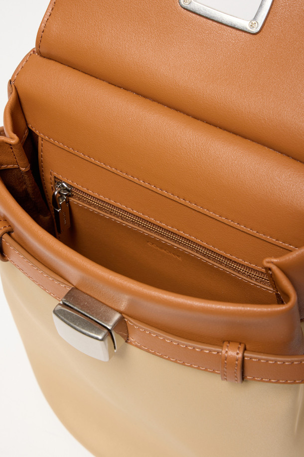 COURONNE Facade Noa Cross 23 Nylon (camel)