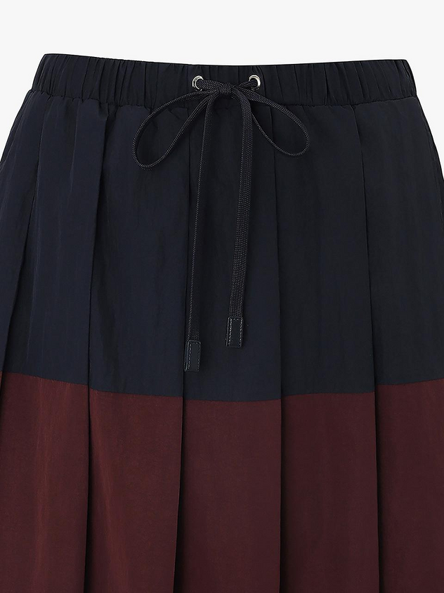 E.B.M (Edition by Michaa) Color Block Pleated Elastic Waist Skirt (EMP7WSK030)