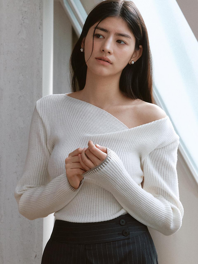 ourcomos Merino Wool Ribbed Trimming Knit Sweater [Beige] (1325)