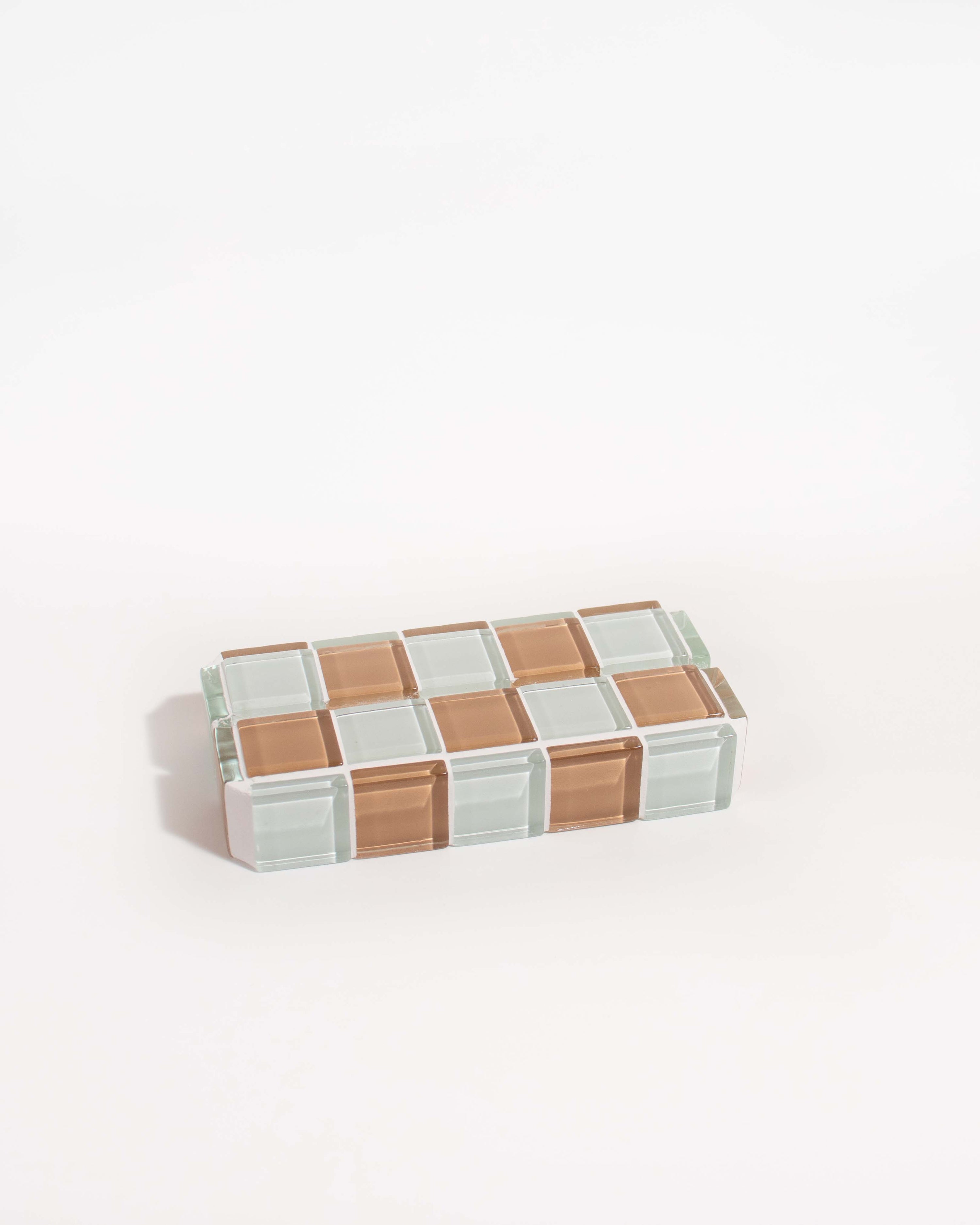 PICTURE STAND - Hazelnut Milk Chocolate