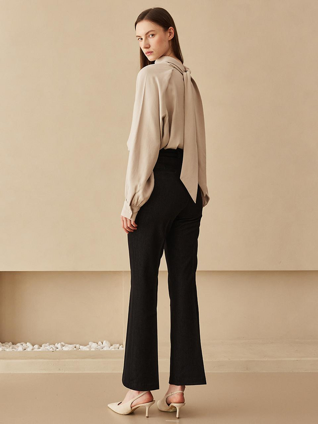 Nouve Two Tuck Scarf Blouse [Beige]