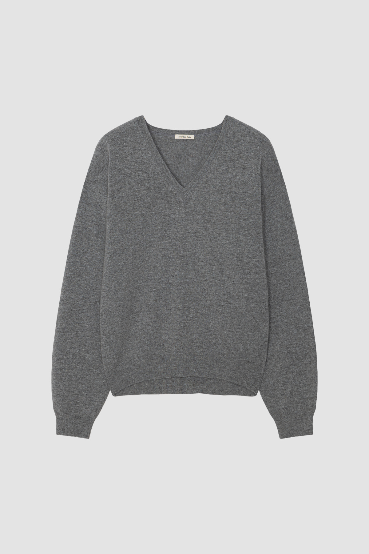 Overdue flair  RACCOON V-NECK KNIT_GREY_FW2025
