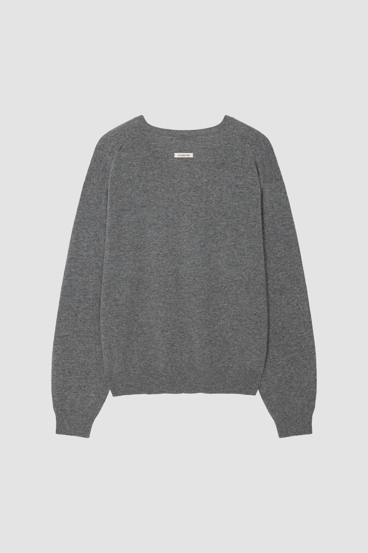Overdue flair  RACCOON V-NECK KNIT_GREY_FW2025