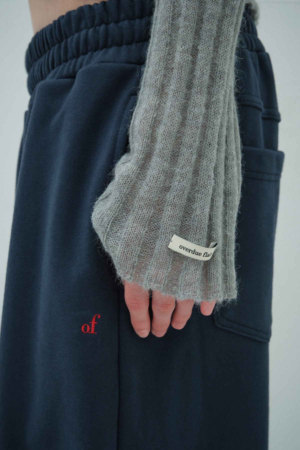 Overdue Flair  KID  FLARED SLEEVE KNIT_GREY_FW2025