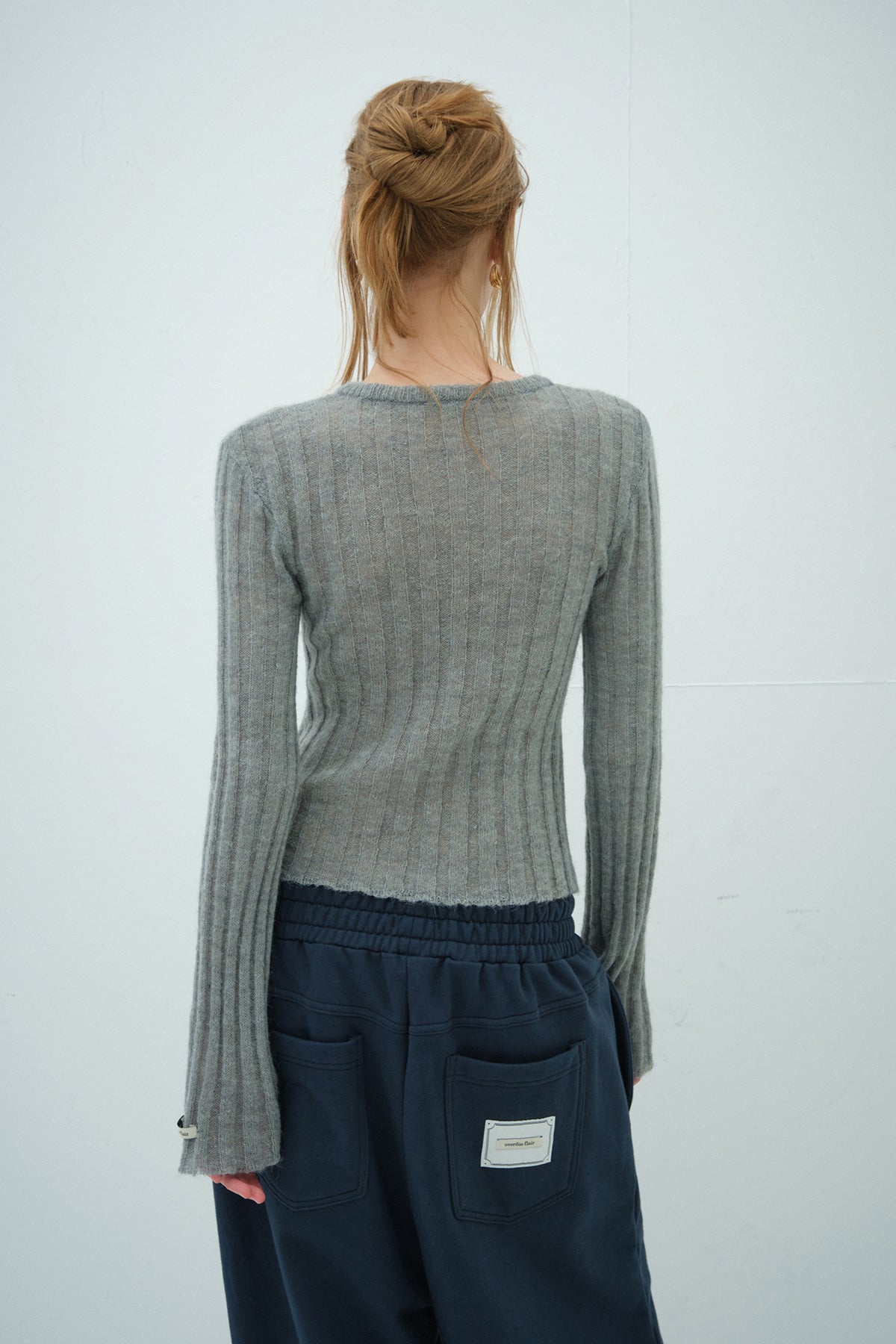 Overdue Flair  KID  FLARED SLEEVE KNIT_GREY_FW2025