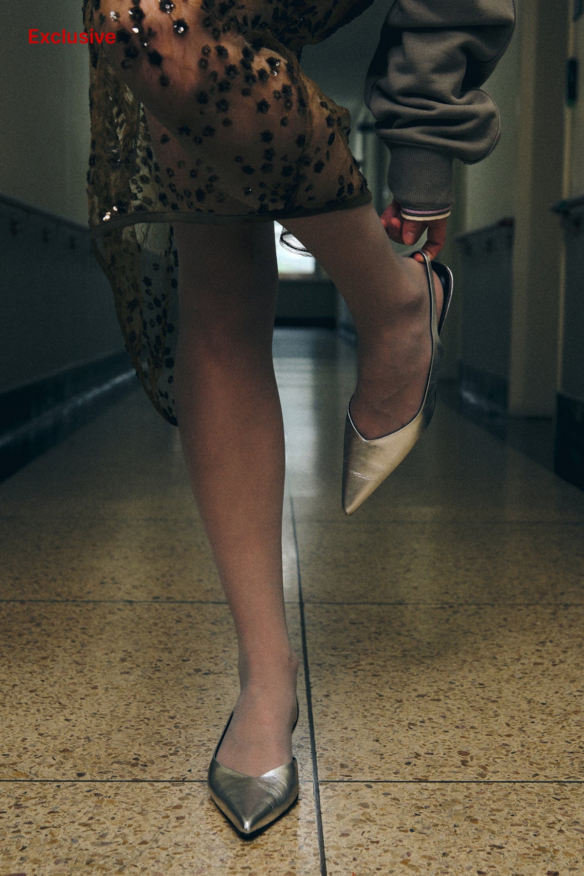 Overdue Flair  [EXCLUSIVE] OVERDUE KITTEN HEELED SLINGBACK_METALLIC SILVER_FW2025