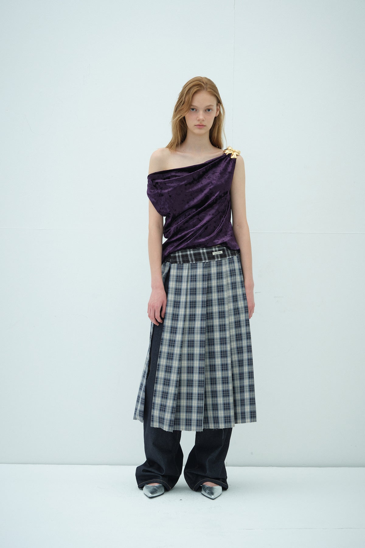 Overdue Flair  [EXCLUSIVE] OVERDUE KITTEN HEELED SLINGBACK_METALLIC SILVER_FW2025