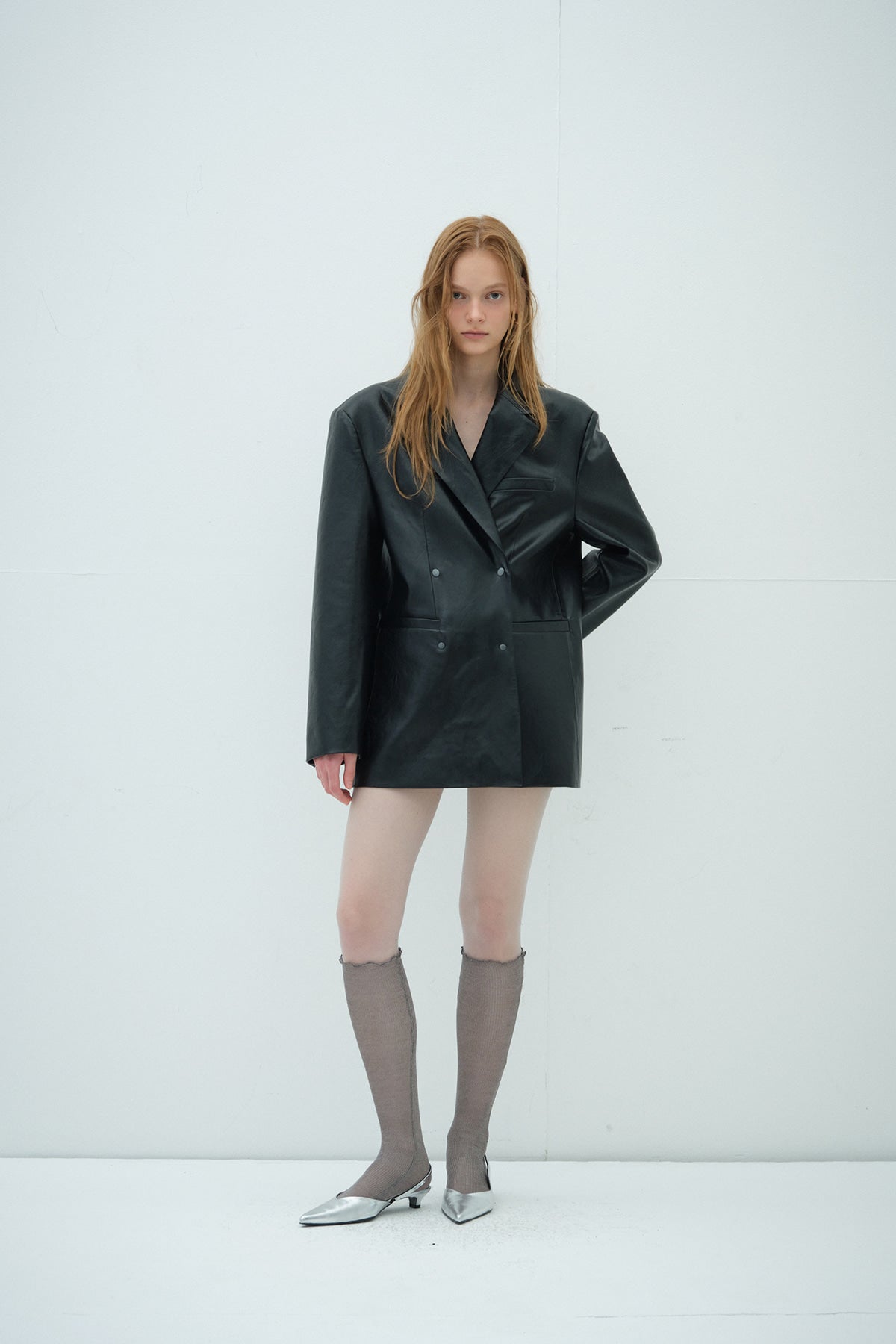 Overdue Flair  [EXCLUSIVE] OVERDUE KITTEN HEELED SLINGBACK_METALLIC SILVER_FW2025