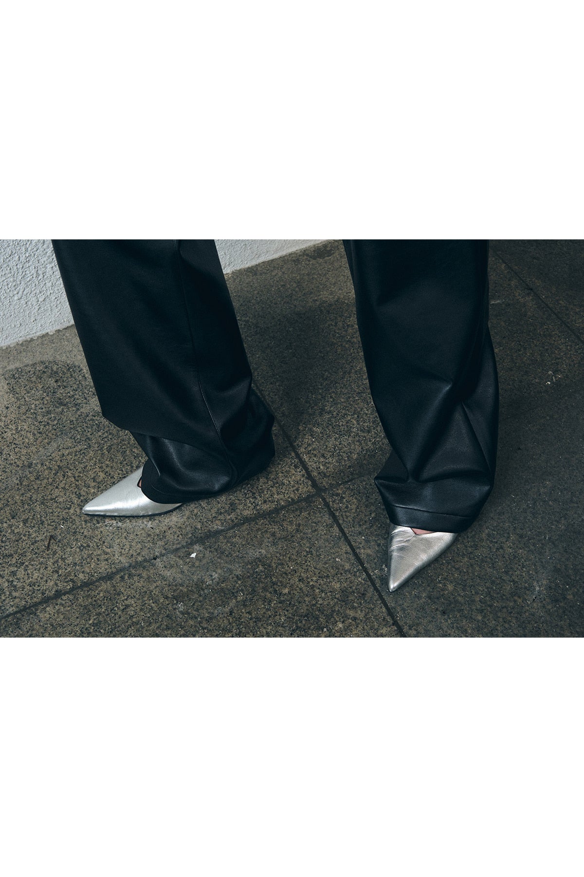 Overdue Flair  [EXCLUSIVE] OVERDUE KITTEN HEELED SLINGBACK_METALLIC SILVER_FW2025