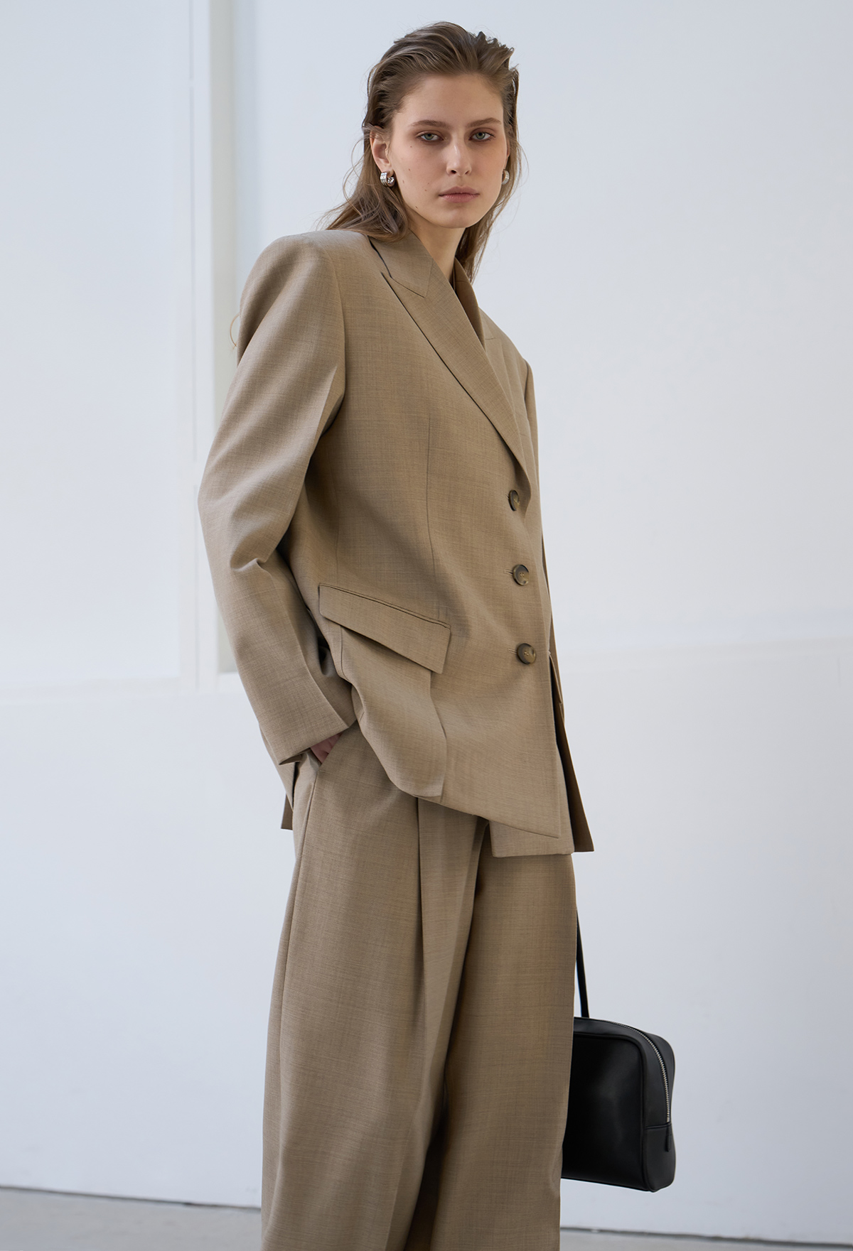 [Worn by Hyoyeon] VIRGIN WOOL TAILORED JACKET_FW2025