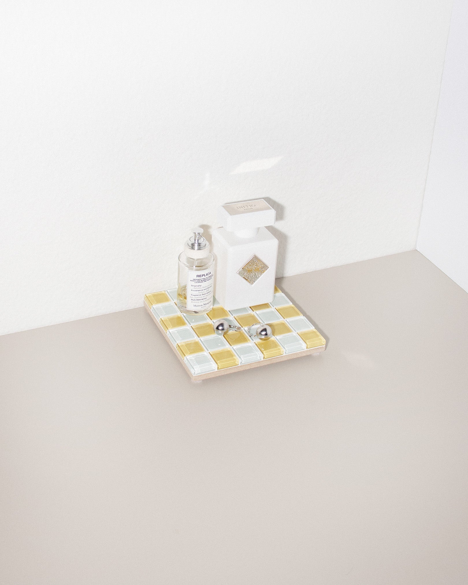 GLASS TILE DECORATIVE TRAY - Honey Milk Chocolate