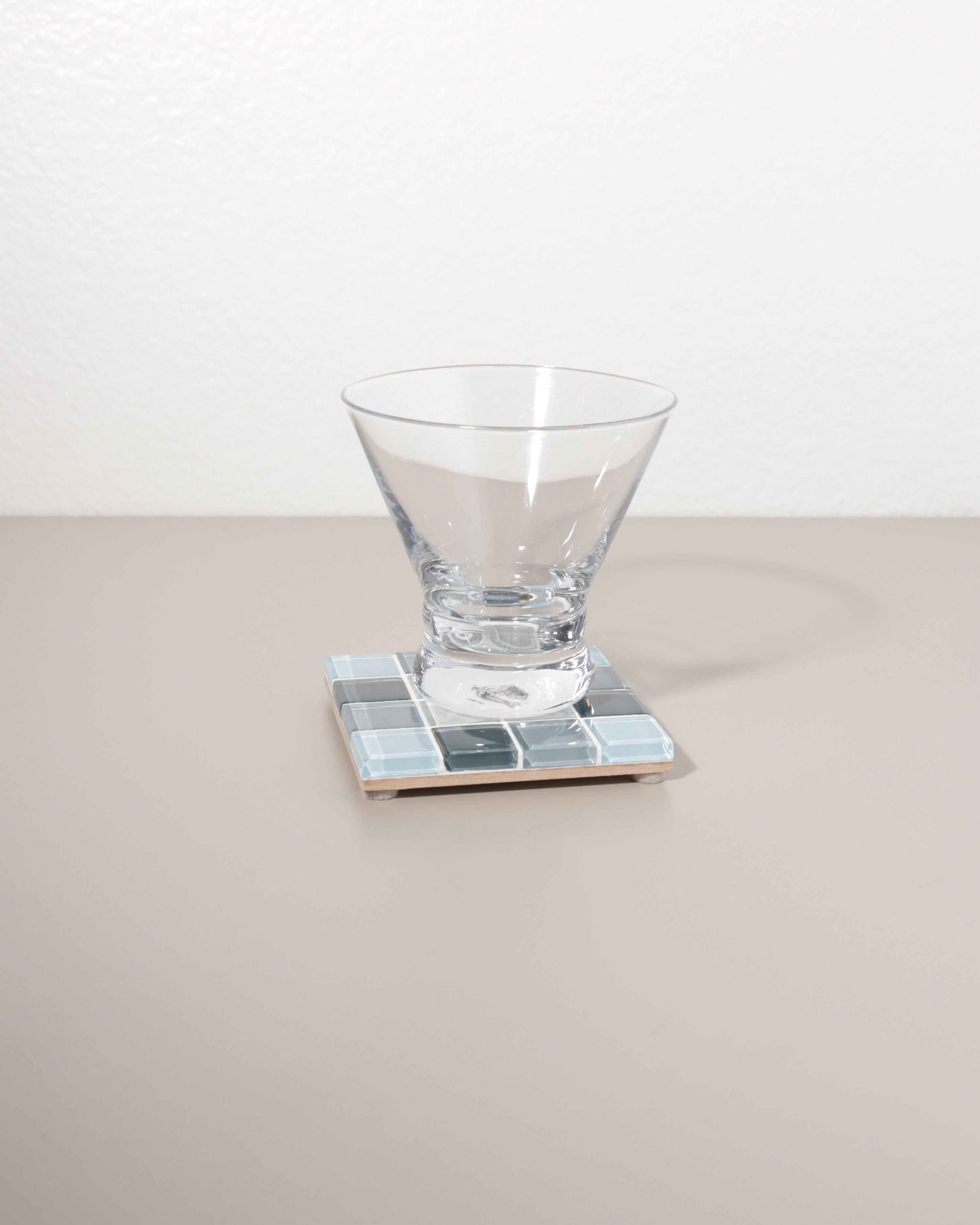 GLASS TILE COASTER - Through A Window - Gray Gradient
