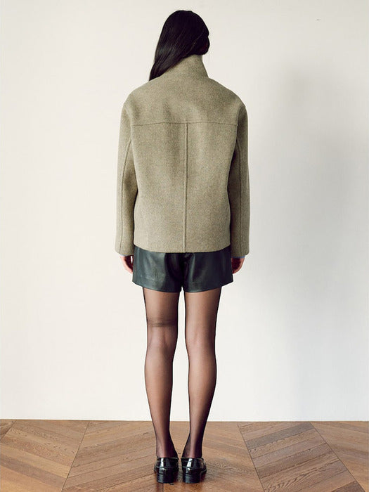 [Kuho Plus] Signature Cocoon Short Coat Olive (KE4X30M06J)_FW2025