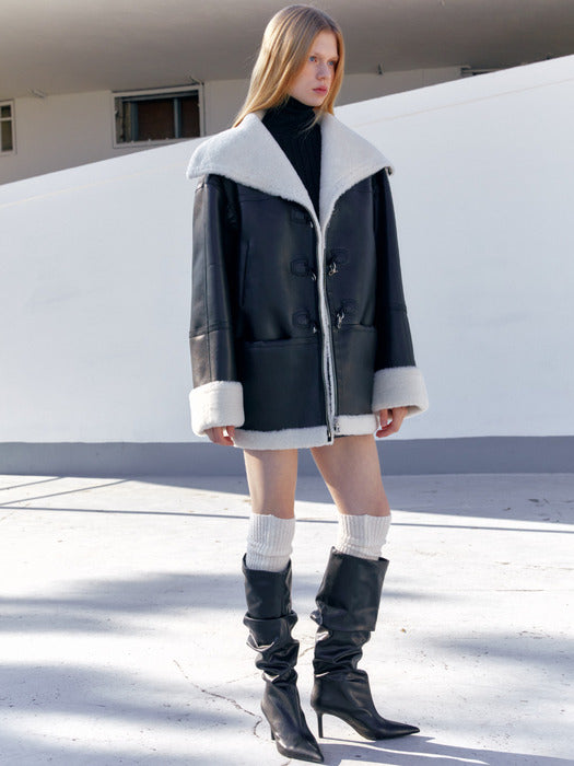[MUSEE] DARIA Faux-Shearing Reversible Mustang Coat_Black_FW2025