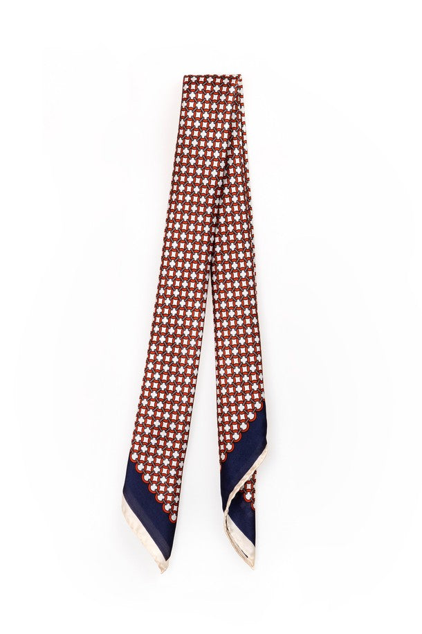 Reclow LVV Two-Tone Scarf 3 COLOR_FW2025