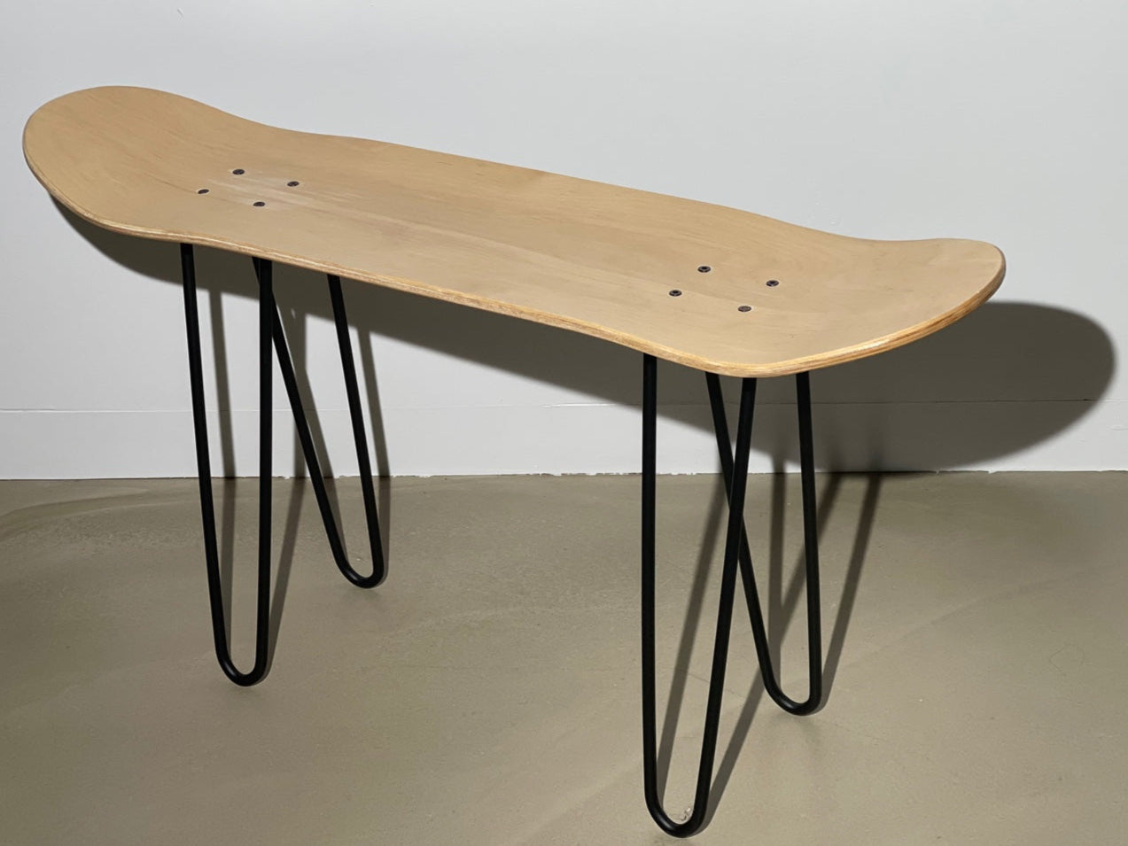 Toosty Skateboard Stool