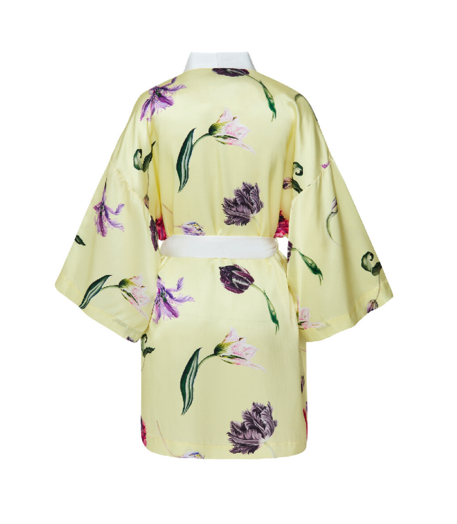 LOUNGE_WEAR_Marie_Silk_Robe_Tulip_Shower_KBX-7.png