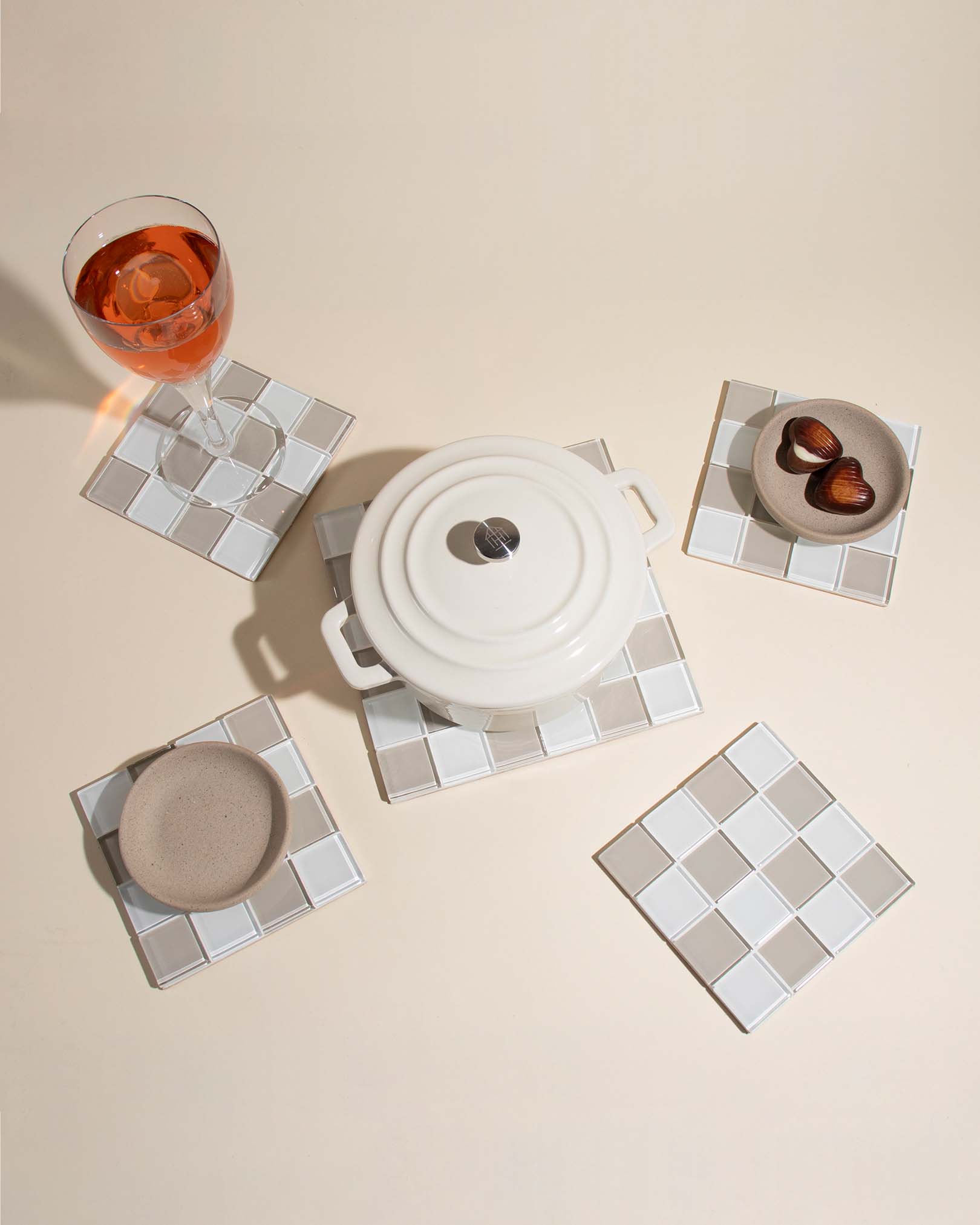 GLASS TILE DECORATIVE TRAY - Beige & White Checkered