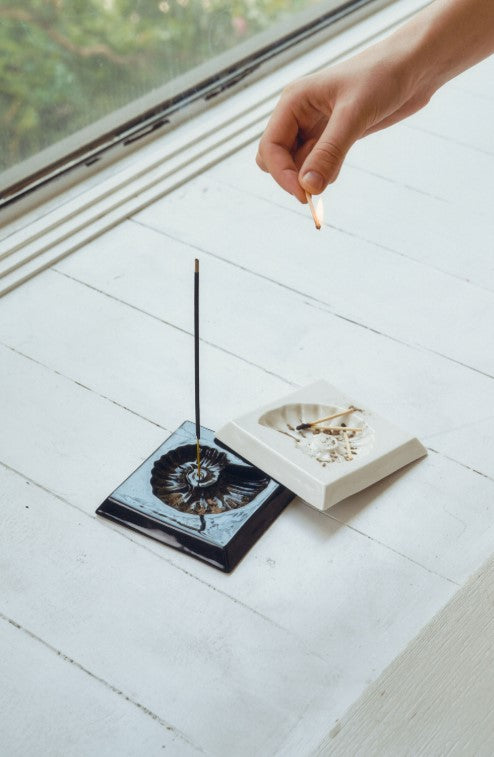 LeejaeAmmoniteIncenseHolder2COLOR_1.jpg