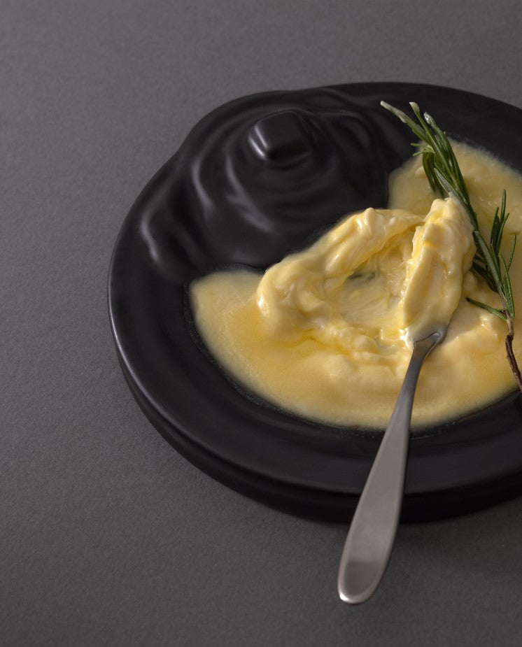 Leejae Butter Plate Matte Black