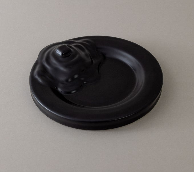 LeejaeButterPlateMatteBlack_2.jpg