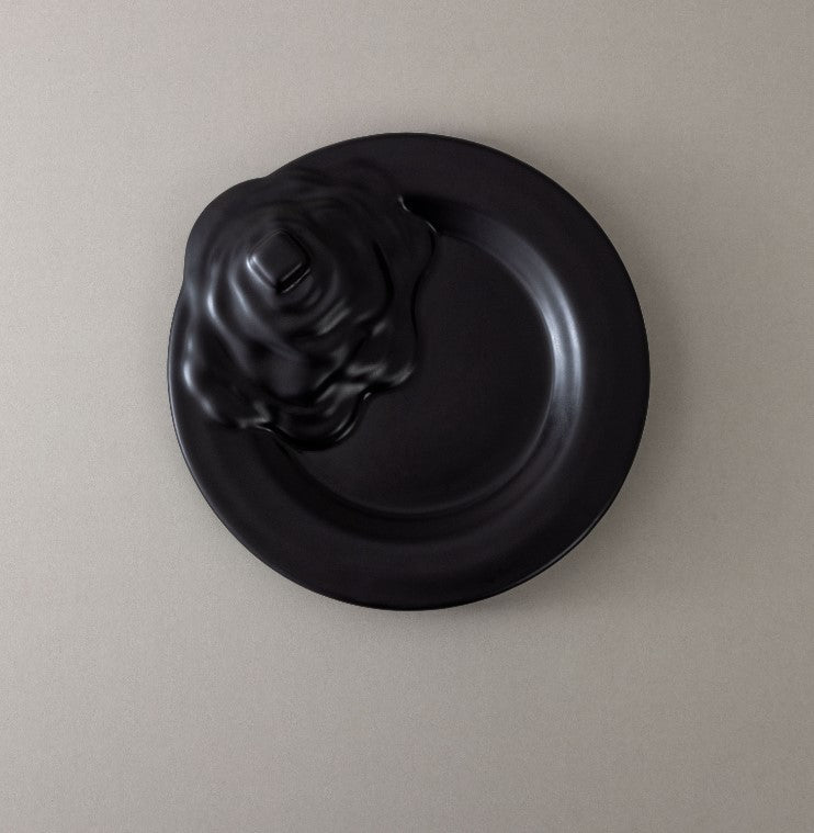 LeejaeButterPlateMatteBlack_3.jpg