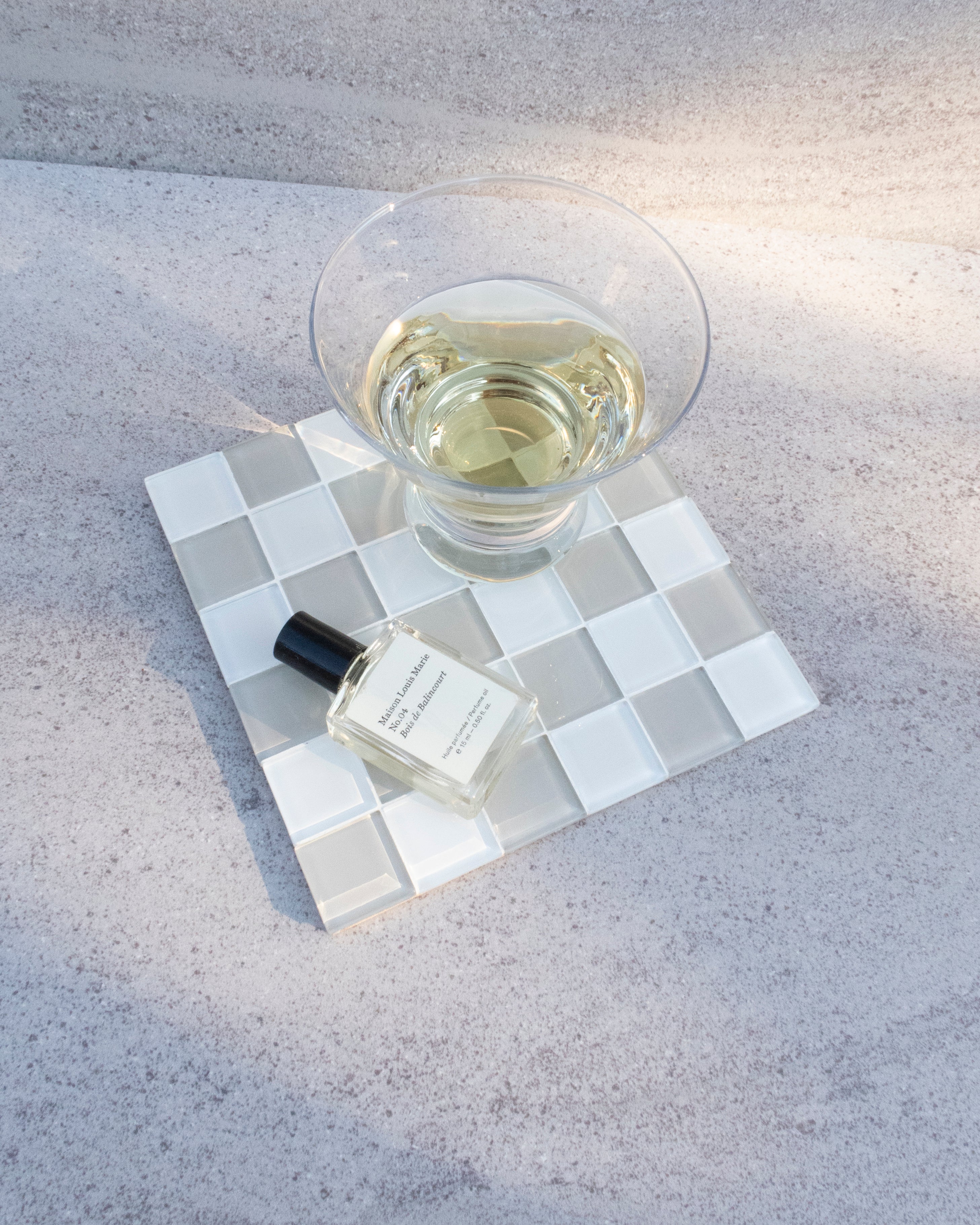 GLASS TILE DECORATIVE TRAY - Beige & White Checkered