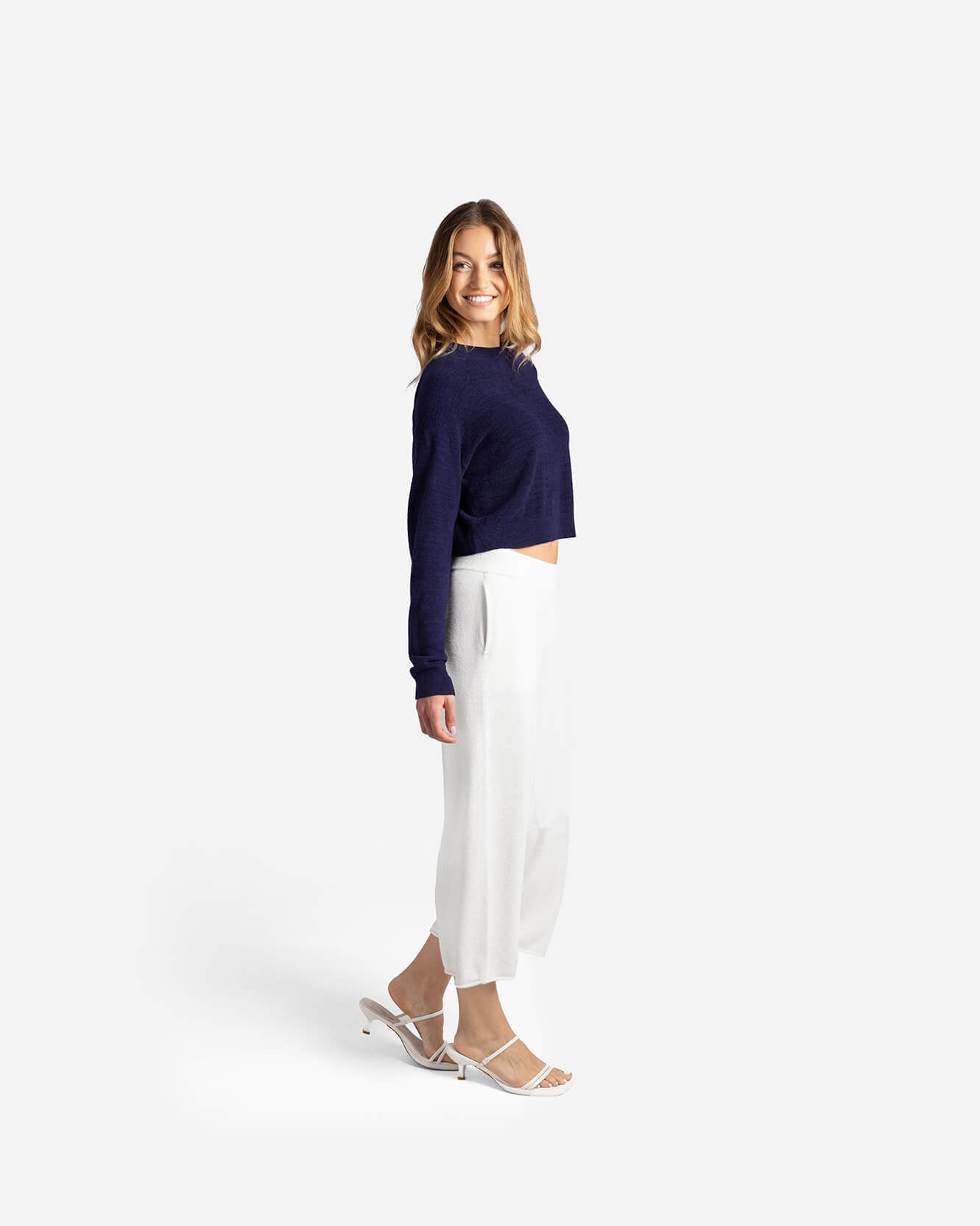 Cloud Cool Light Cropped Sweater