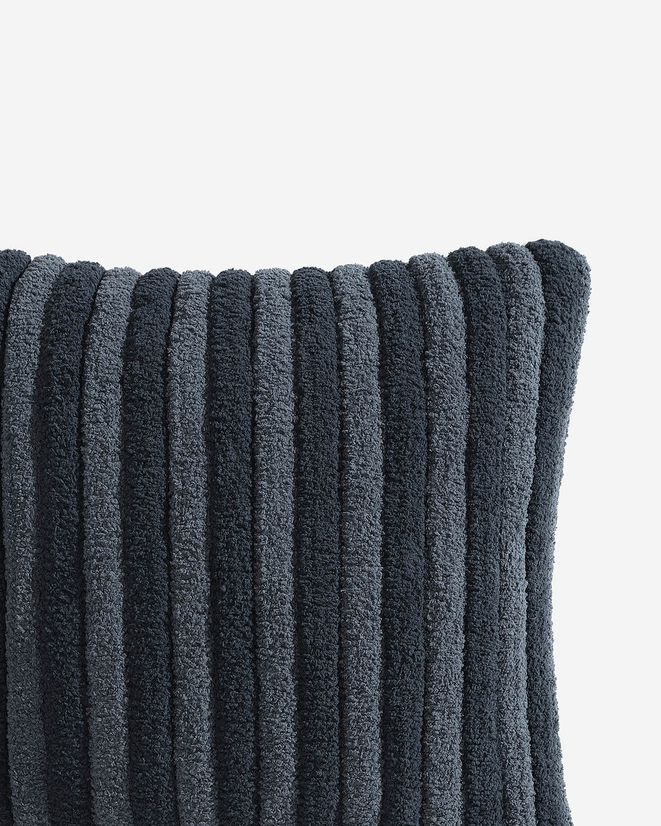 Snug Piped Throw Pillow | Last Chance