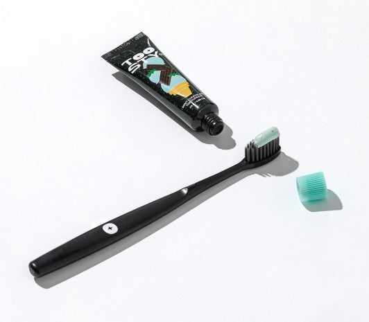 Toosty_Black_Toothbrush_2.jpg