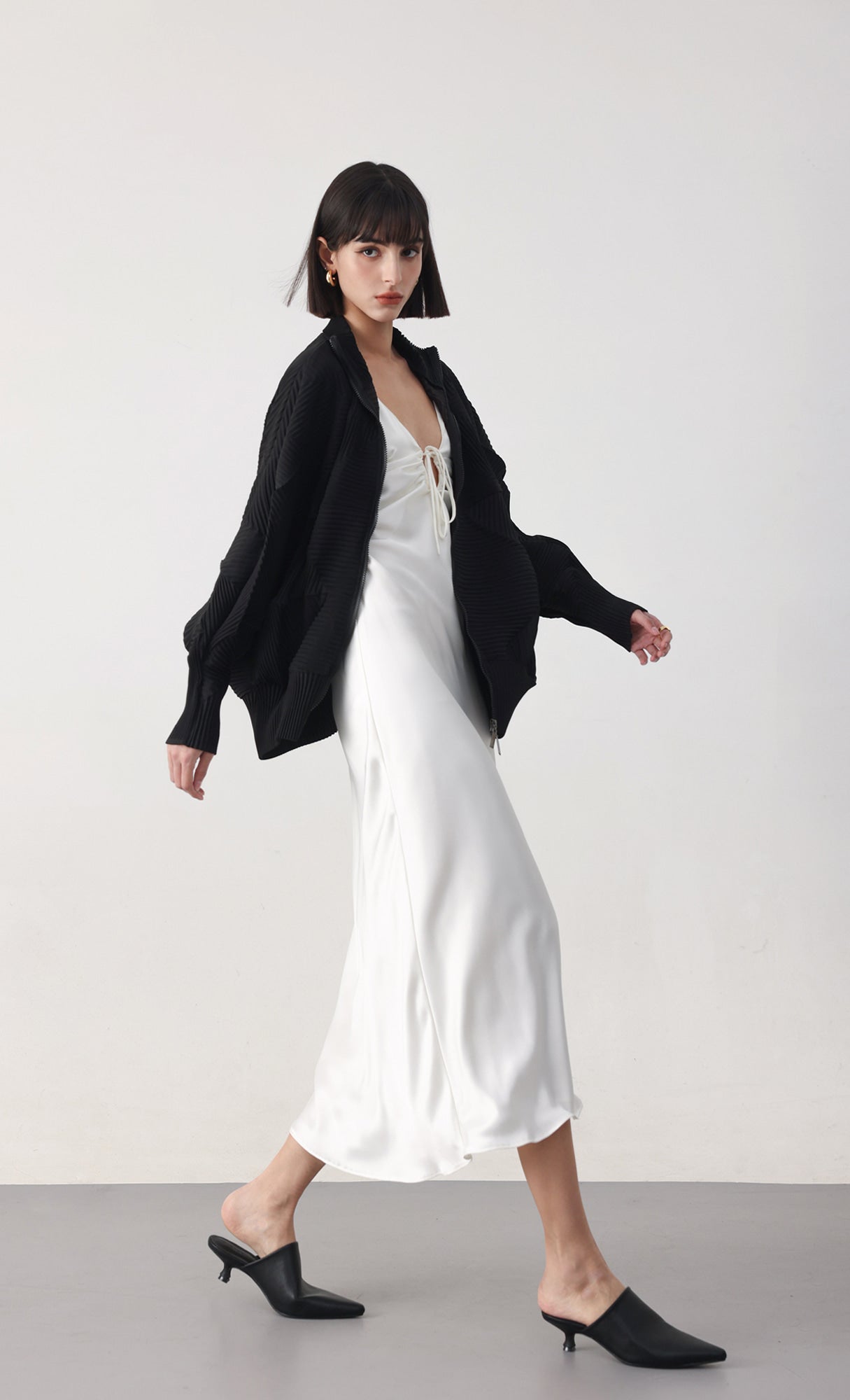 Pleatsmood Twoway Pleats Zip-up Black