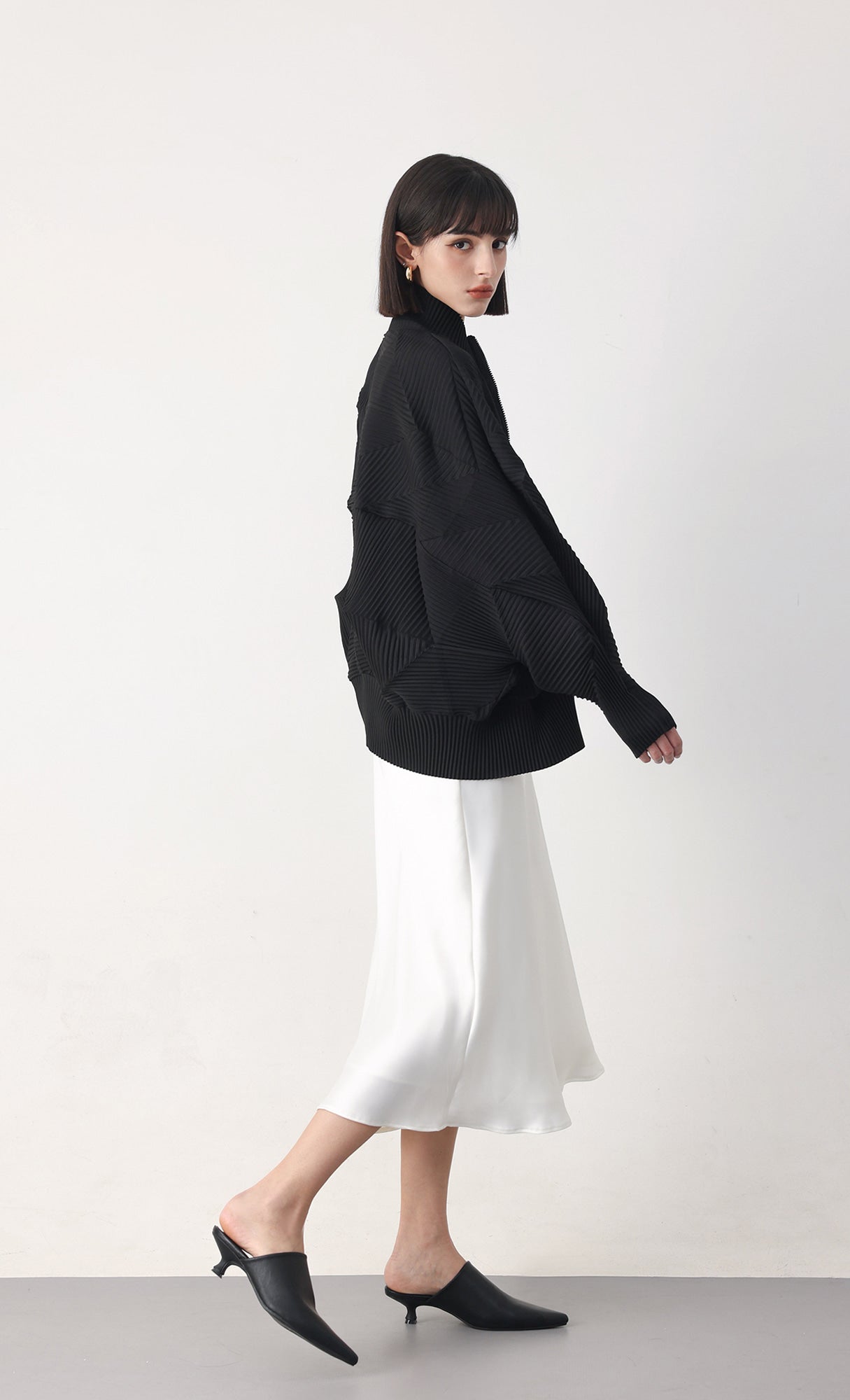Pleatsmood Twoway Pleats Zip-up Black