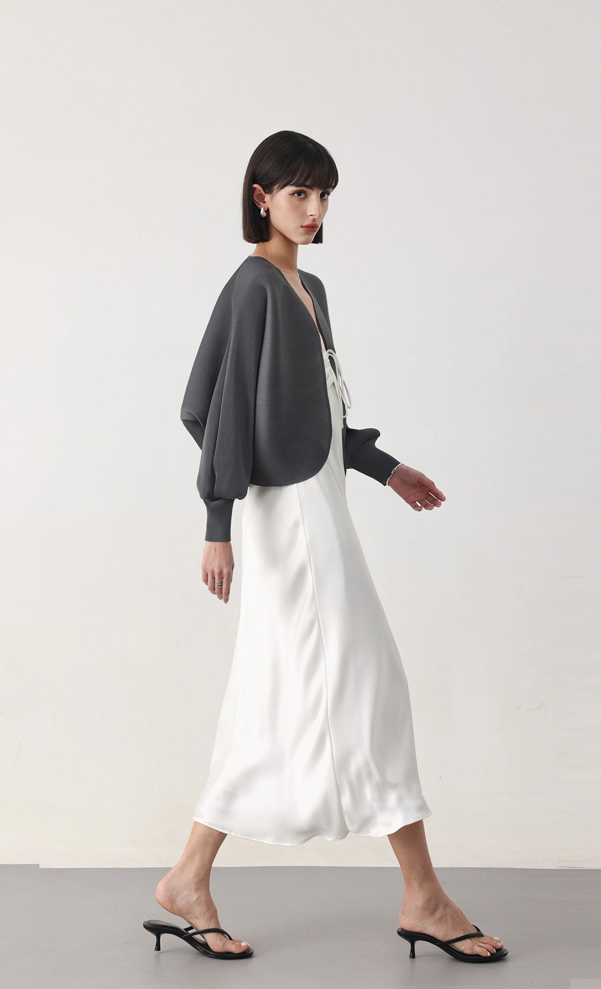 Pleatsmood Ray Pleats Cardigan Charcoal