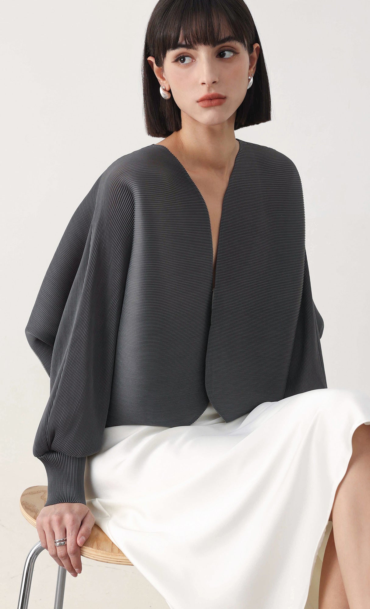 Pleatsmood Ray Pleats Cardigan Charcoal